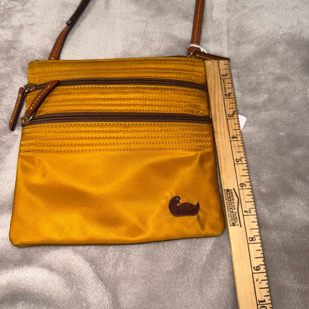 DOONEY AND BOURKE CROSSBODY